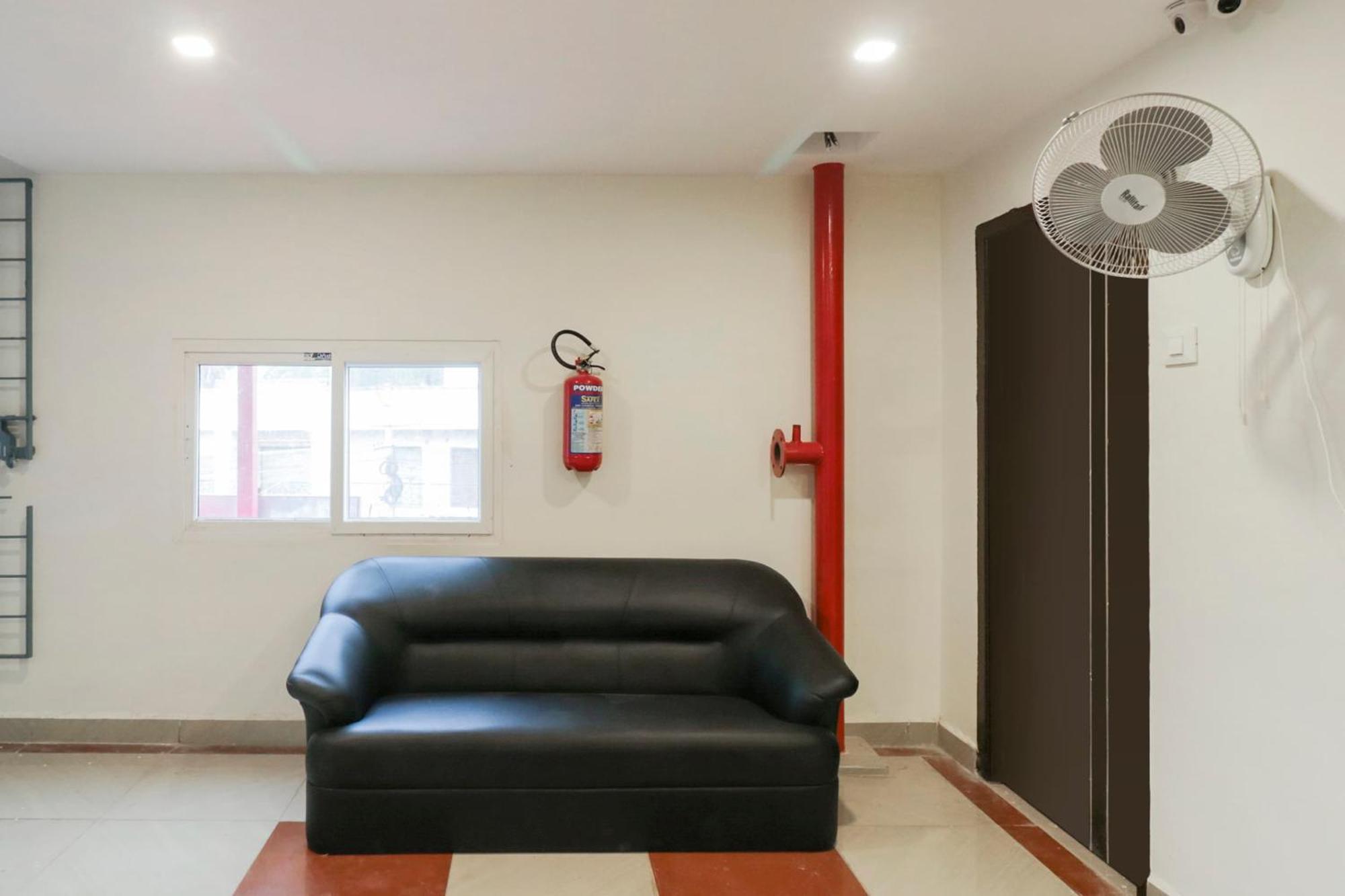 Hotel O Akshaya Elite Vijayawada Bagian luar foto