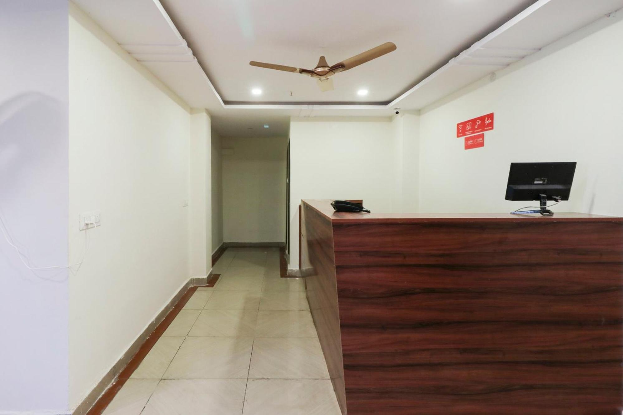 Hotel O Akshaya Elite Vijayawada Bagian luar foto